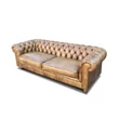Kép 2/5 - Chesterfield bőr kanapé párnával tölgyfa lábbal 240cm-lavintagehome.hu