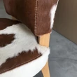 Kép 4/5 - Brenda bükkfa étkezőszék tehénbőr kárpittal - lavintagehome.hu
