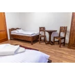 Kép 9/9 - Rusztikus fenyőfa kerek asztal - lavintagehome.hu