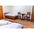 Kép 9/9 - Rusztikus fenyőfa kerek asztal - lavintagehome.hu