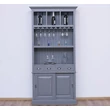 Kép 21/21 - Fenyőfa bárszekrény 2 ajtós, pohártartóval - lavintagehome.hu