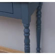 Kép 7/18 - Fenyőfa konzolasztal 3 fiókos, esztergált lábakkal - lavintagehome.hu