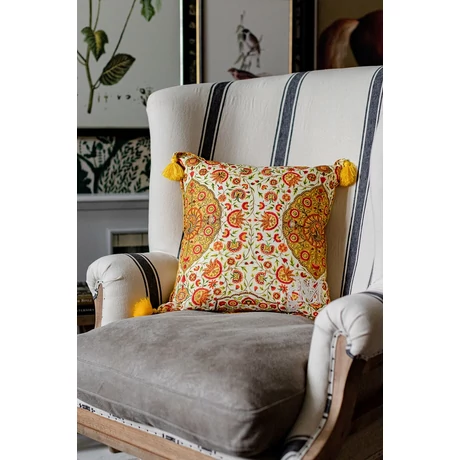 Csardas design díszpárna - lavintagehome.hu