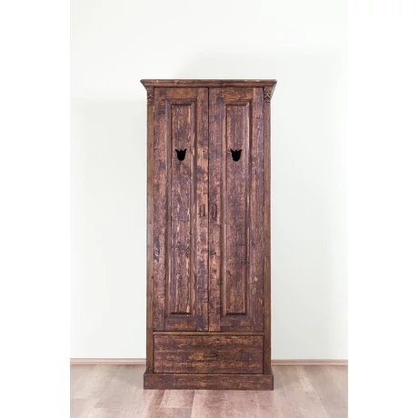 Rusztikus fenyőfa ruhásszekrény - lavintagehome.hu
